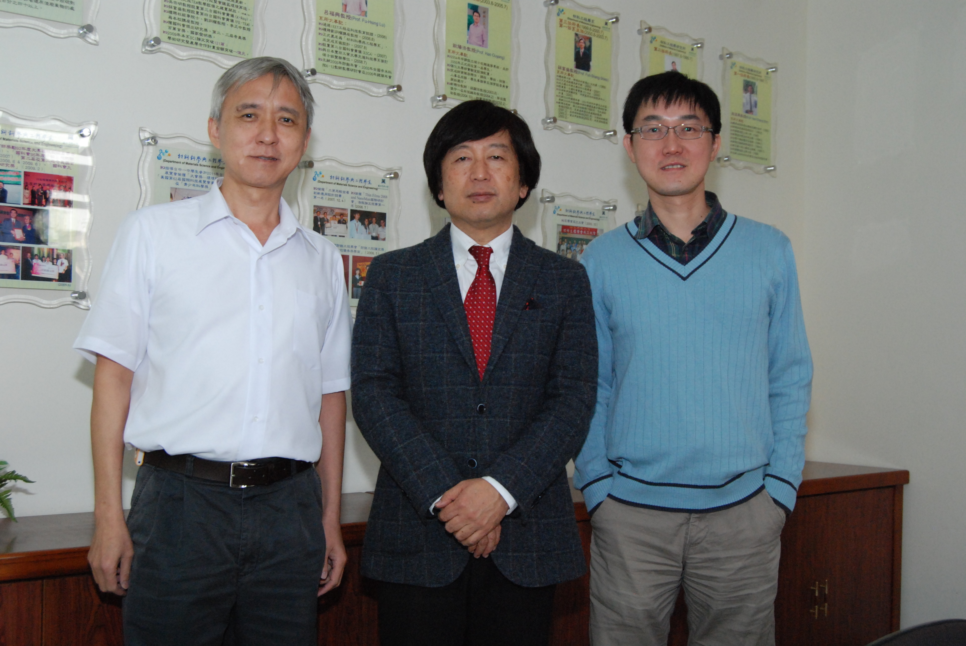 102年11月19日 Prof. Hiroyuki Awano/Toyota Technological Institute至本系進行學術交流活動