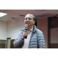 講題:半導體奈米結構之載子動力學/邀請暨主持人:薛顯宗老師