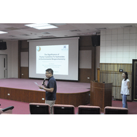 講題:The Significance of Poorly Crystalline Fe Hydroxides in Environmental Biogeochemistry;主持人/邀請人:薛涵宇老師